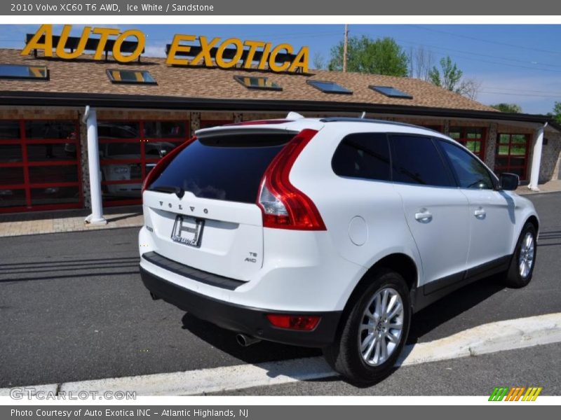 Ice White / Sandstone 2010 Volvo XC60 T6 AWD