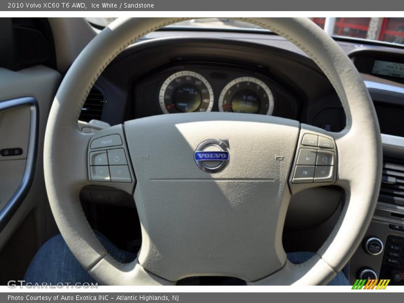 Ice White / Sandstone 2010 Volvo XC60 T6 AWD