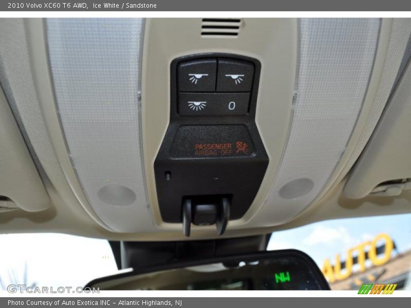 Ice White / Sandstone 2010 Volvo XC60 T6 AWD