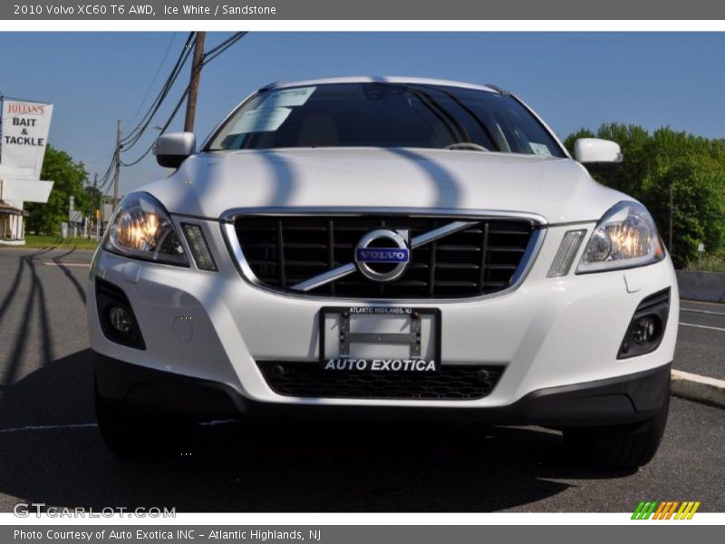 Ice White / Sandstone 2010 Volvo XC60 T6 AWD