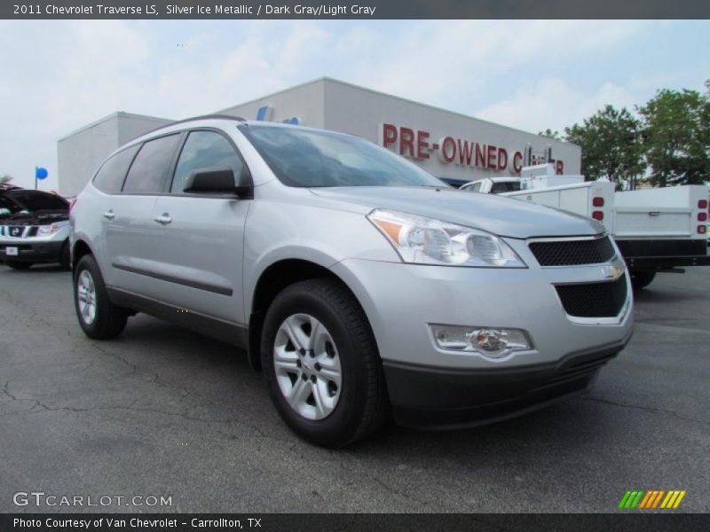 Silver Ice Metallic / Dark Gray/Light Gray 2011 Chevrolet Traverse LS