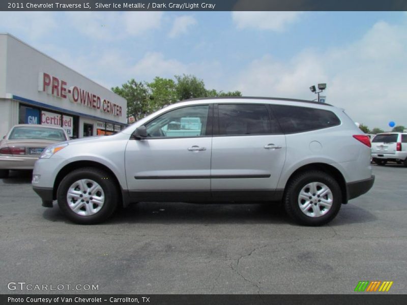 Silver Ice Metallic / Dark Gray/Light Gray 2011 Chevrolet Traverse LS