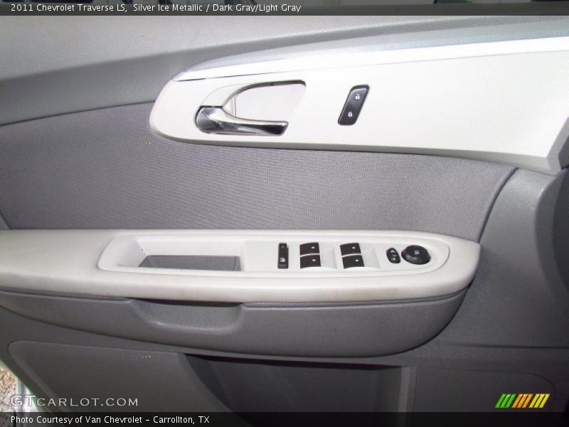 Silver Ice Metallic / Dark Gray/Light Gray 2011 Chevrolet Traverse LS