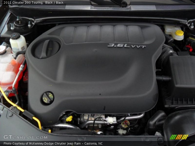 Black / Black 2011 Chrysler 200 Touring