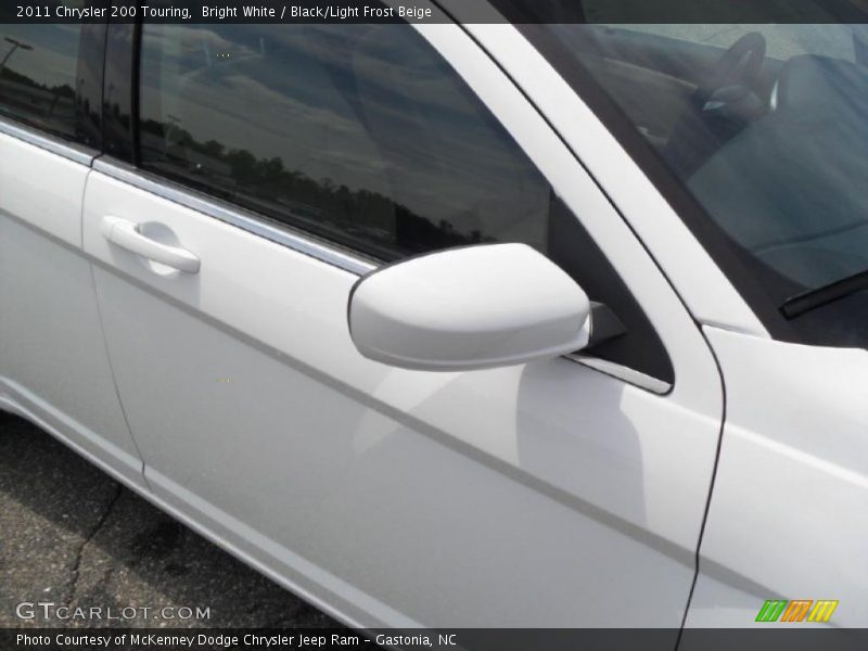 Bright White / Black/Light Frost Beige 2011 Chrysler 200 Touring