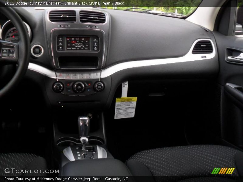 Brilliant Black Crystal Pearl / Black 2011 Dodge Journey Mainstreet