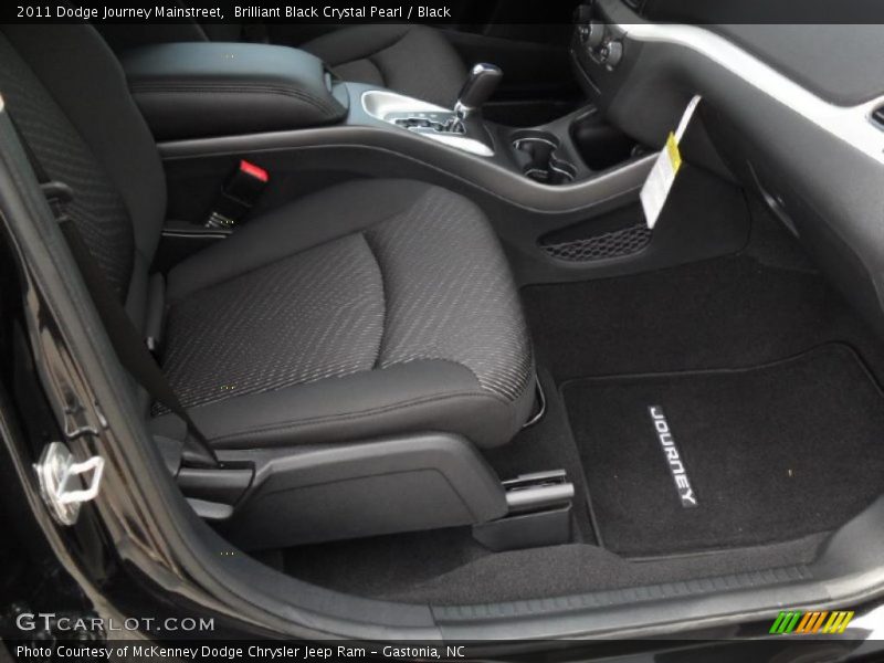 Brilliant Black Crystal Pearl / Black 2011 Dodge Journey Mainstreet