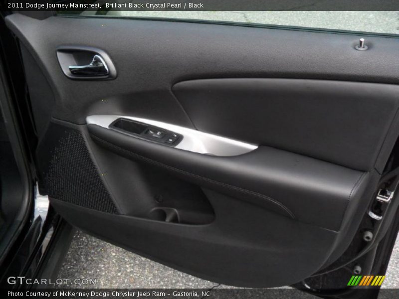 Brilliant Black Crystal Pearl / Black 2011 Dodge Journey Mainstreet