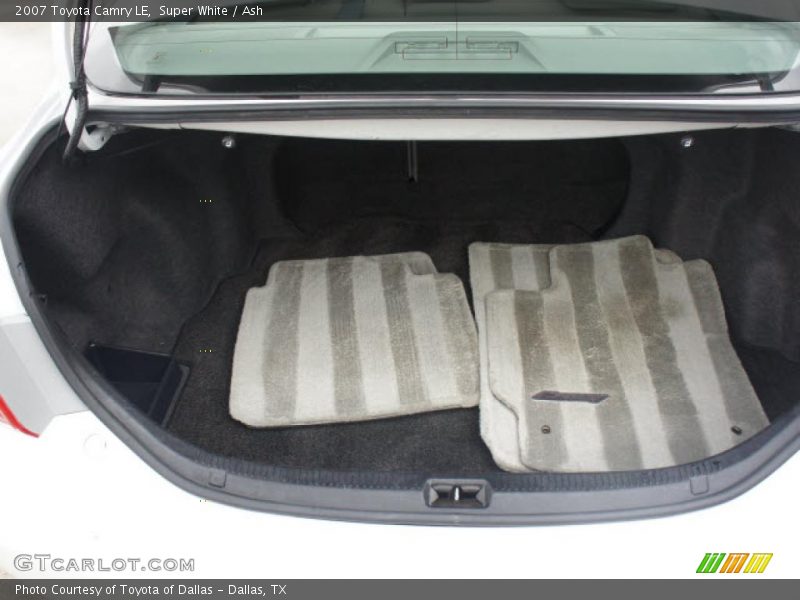 Super White / Ash 2007 Toyota Camry LE