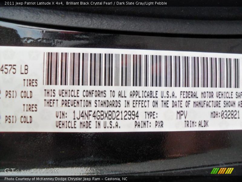 Brilliant Black Crystal Pearl / Dark Slate Gray/Light Pebble 2011 Jeep Patriot Latitude X 4x4