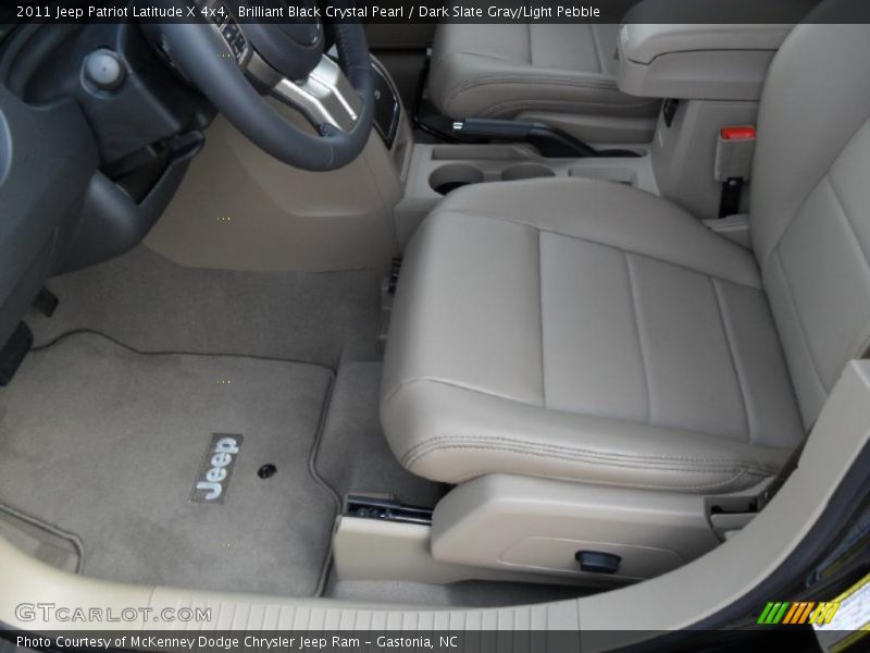 Brilliant Black Crystal Pearl / Dark Slate Gray/Light Pebble 2011 Jeep Patriot Latitude X 4x4