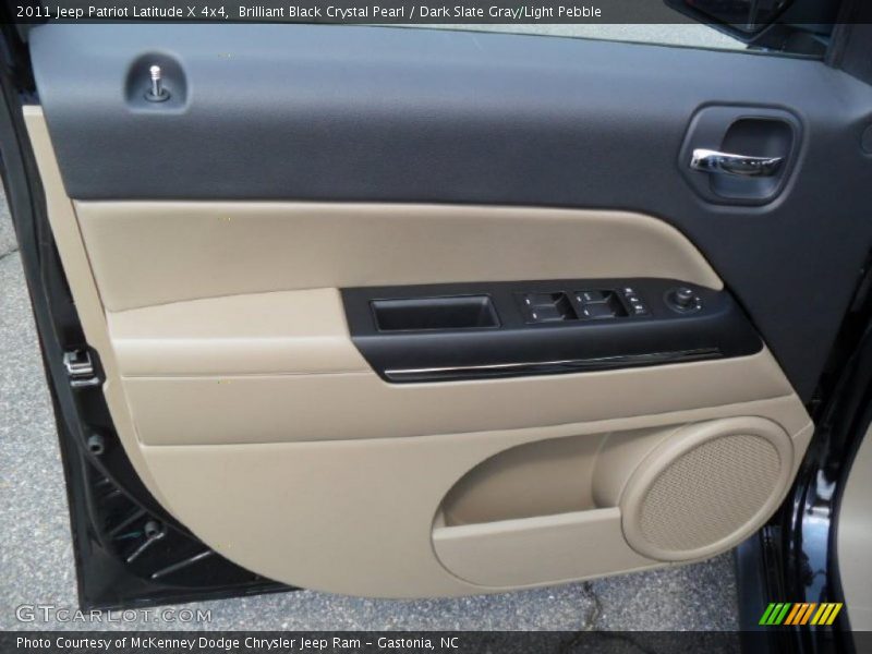 Brilliant Black Crystal Pearl / Dark Slate Gray/Light Pebble 2011 Jeep Patriot Latitude X 4x4
