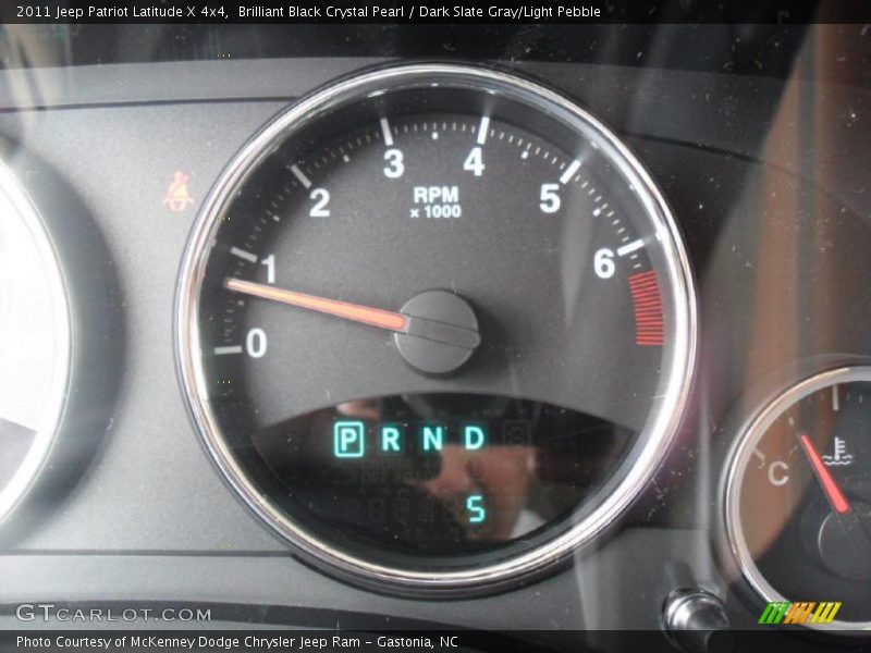 Brilliant Black Crystal Pearl / Dark Slate Gray/Light Pebble 2011 Jeep Patriot Latitude X 4x4