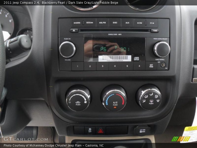 Blackberry Pearl / Dark Slate Gray/Light Pebble Beige 2011 Jeep Compass 2.4