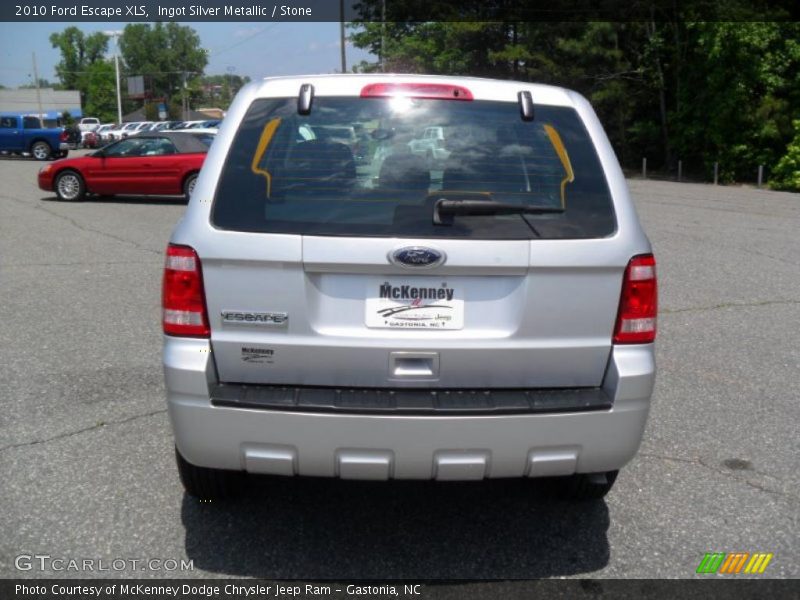 Ingot Silver Metallic / Stone 2010 Ford Escape XLS