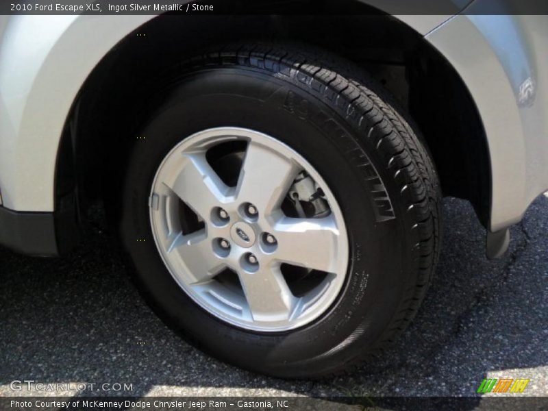 Ingot Silver Metallic / Stone 2010 Ford Escape XLS