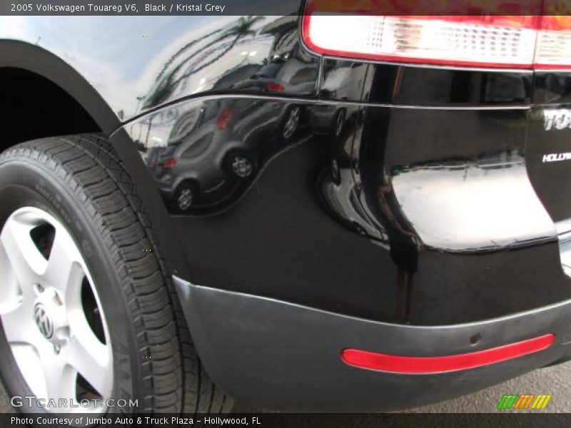 Black / Kristal Grey 2005 Volkswagen Touareg V6