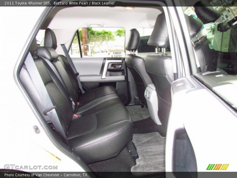Blizzard White Pearl / Black Leather 2011 Toyota 4Runner SR5