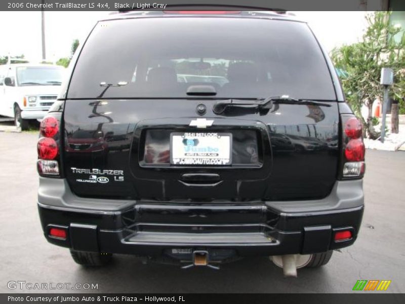 Black / Light Gray 2006 Chevrolet TrailBlazer LS 4x4