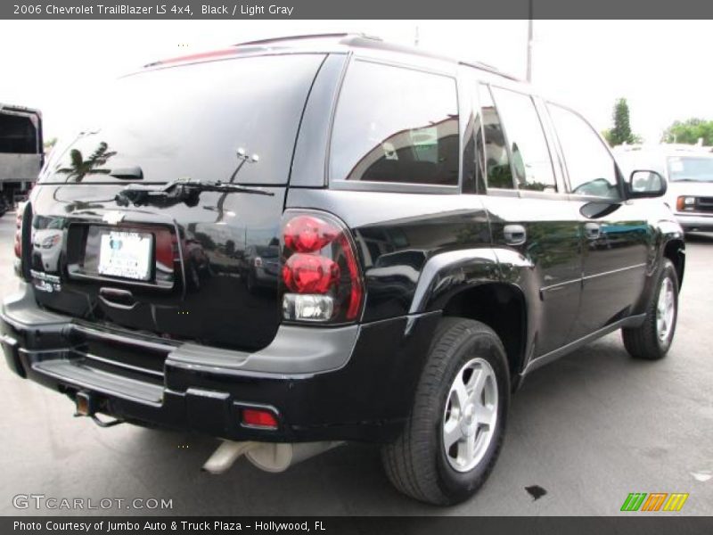 Black / Light Gray 2006 Chevrolet TrailBlazer LS 4x4