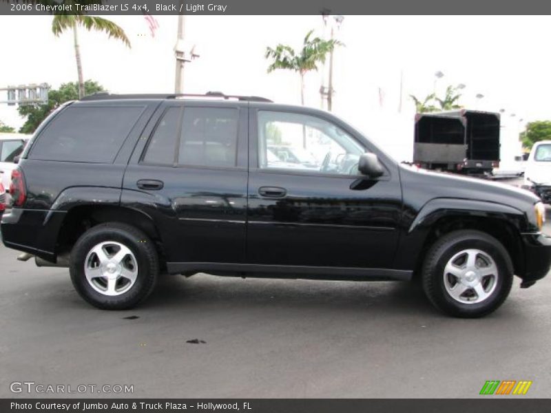 Black / Light Gray 2006 Chevrolet TrailBlazer LS 4x4