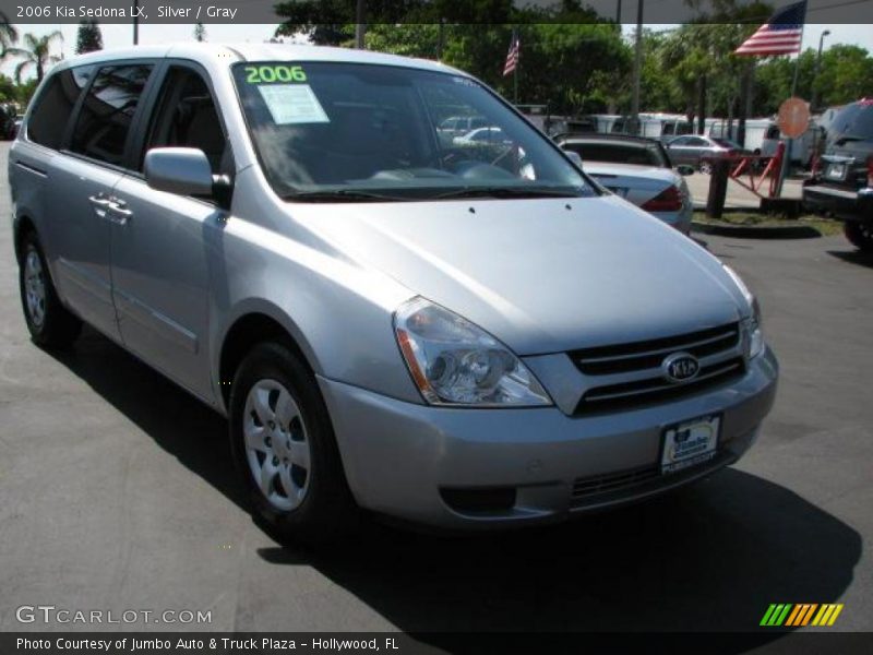 Silver / Gray 2006 Kia Sedona LX