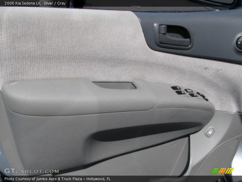 Silver / Gray 2006 Kia Sedona LX