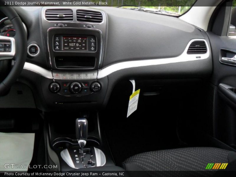 White Gold Metallic / Black 2011 Dodge Journey Mainstreet