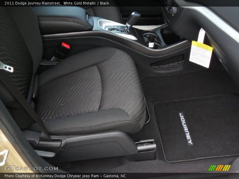 White Gold Metallic / Black 2011 Dodge Journey Mainstreet