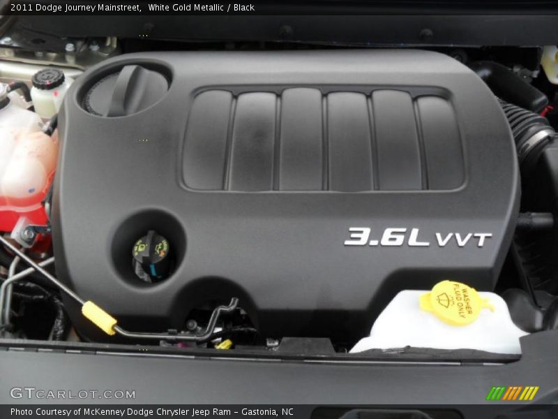 White Gold Metallic / Black 2011 Dodge Journey Mainstreet