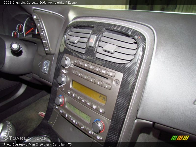 Controls of 2008 Corvette Z06