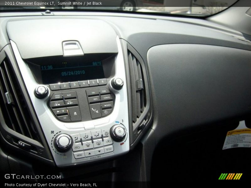 Summit White / Jet Black 2011 Chevrolet Equinox LT