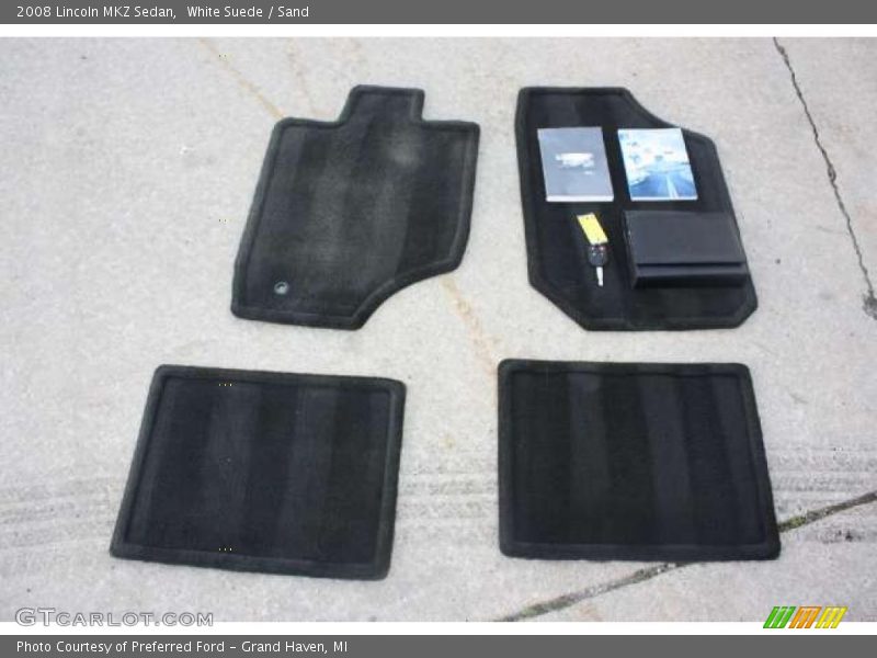White Suede / Sand 2008 Lincoln MKZ Sedan