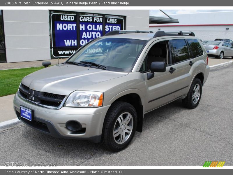 Mineral Beige Pearl / Sand Blast Beige 2006 Mitsubishi Endeavor LS AWD