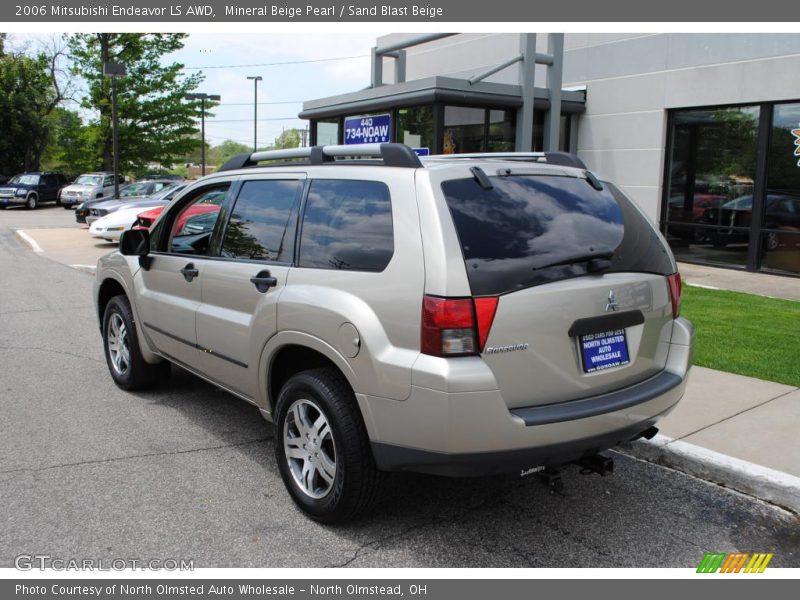 Mineral Beige Pearl / Sand Blast Beige 2006 Mitsubishi Endeavor LS AWD