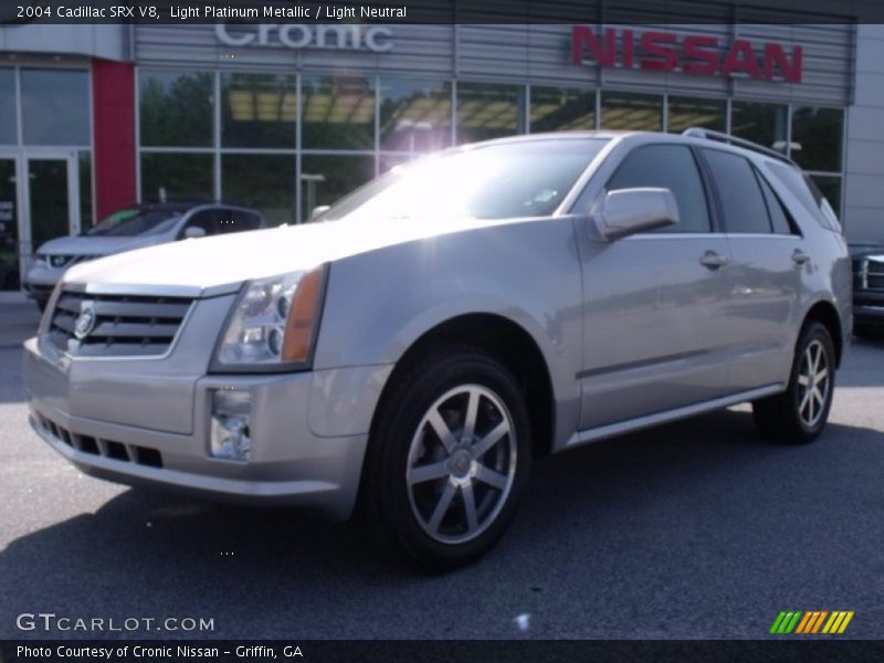 Light Platinum Metallic / Light Neutral 2004 Cadillac SRX V8