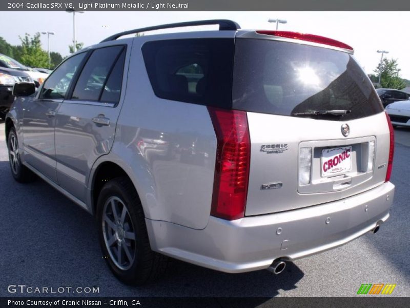 Light Platinum Metallic / Light Neutral 2004 Cadillac SRX V8