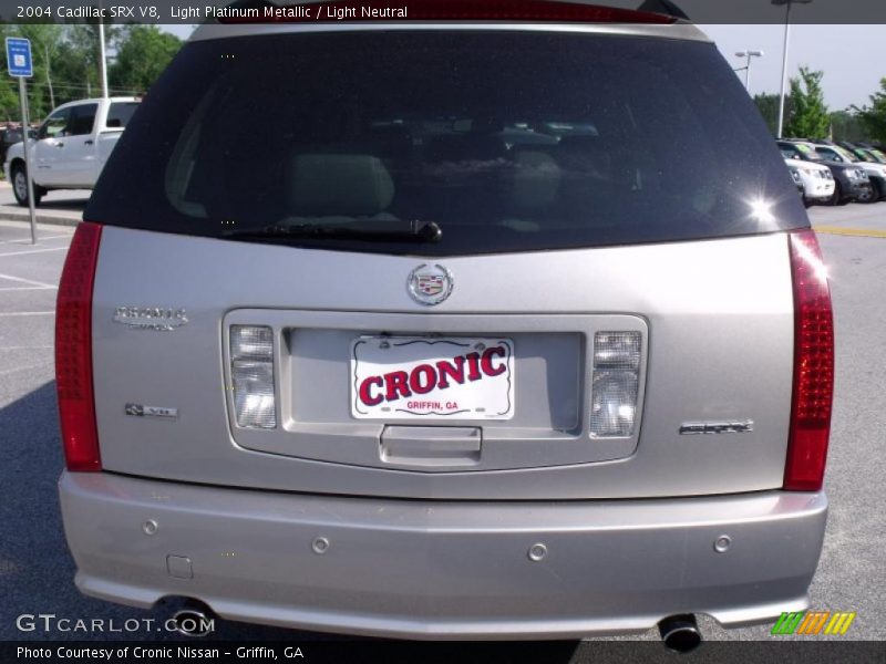 Light Platinum Metallic / Light Neutral 2004 Cadillac SRX V8