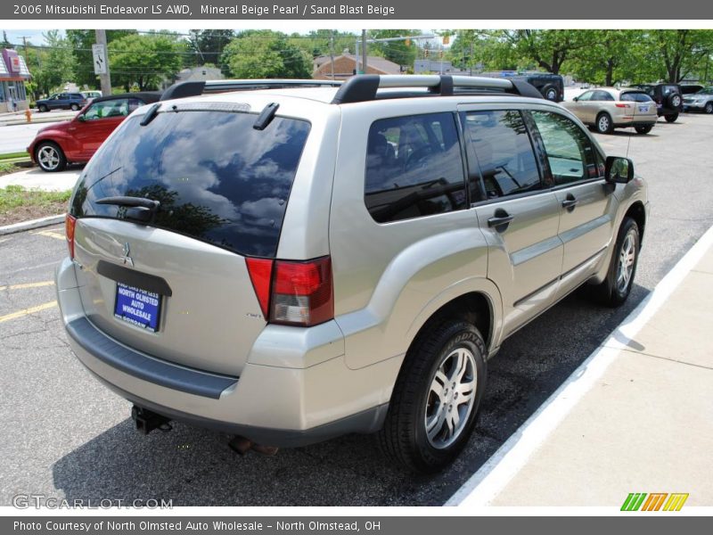 Mineral Beige Pearl / Sand Blast Beige 2006 Mitsubishi Endeavor LS AWD