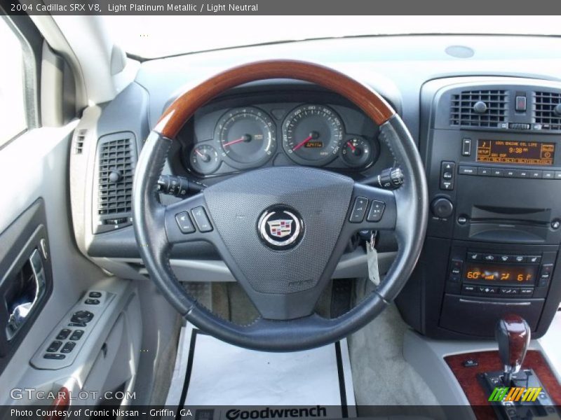 Light Platinum Metallic / Light Neutral 2004 Cadillac SRX V8