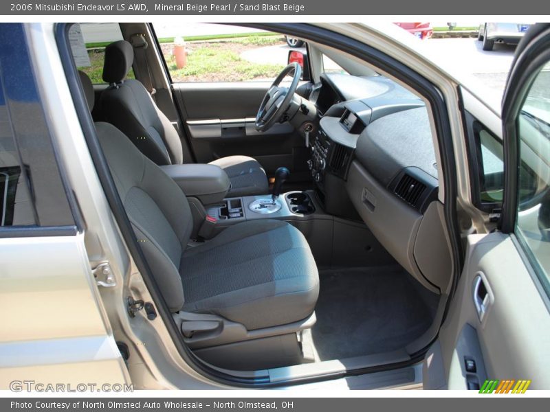 Mineral Beige Pearl / Sand Blast Beige 2006 Mitsubishi Endeavor LS AWD