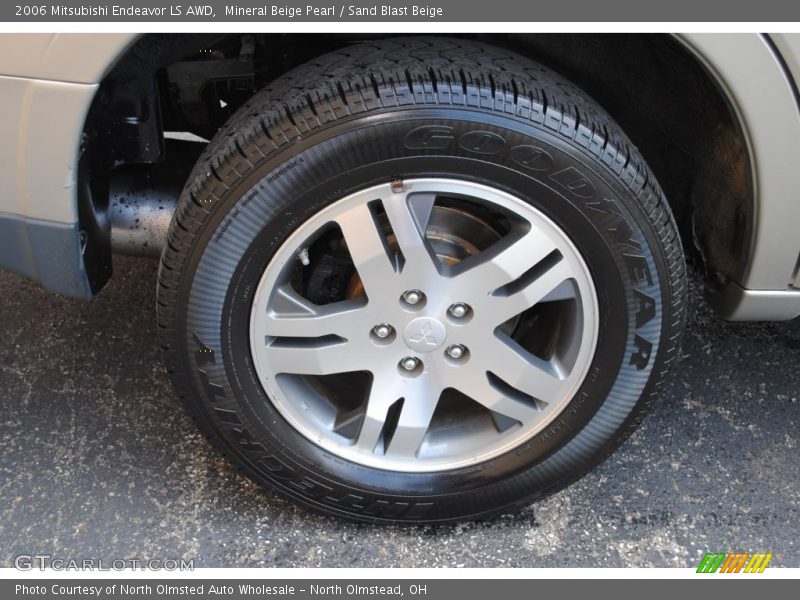  2006 Endeavor LS AWD Wheel