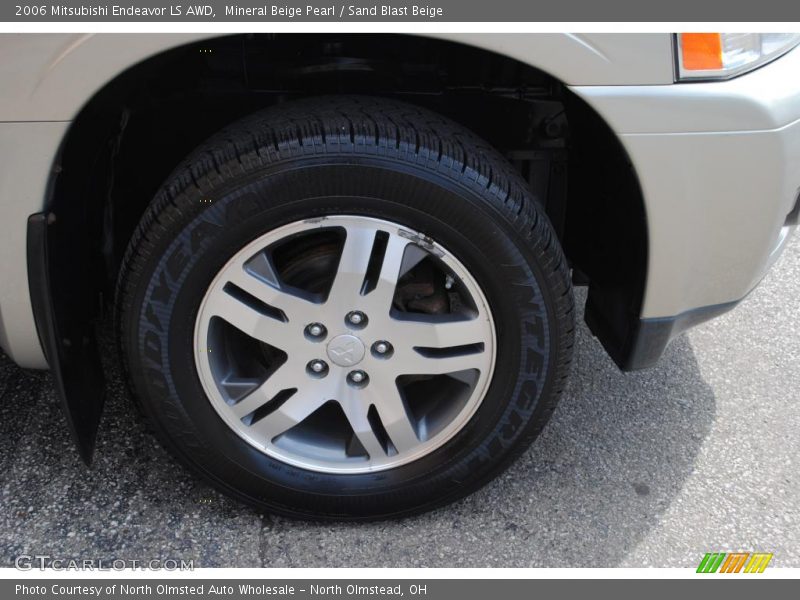Mineral Beige Pearl / Sand Blast Beige 2006 Mitsubishi Endeavor LS AWD