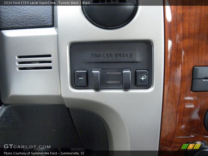 Tuxedo Black / Black 2010 Ford F150 Lariat SuperCrew