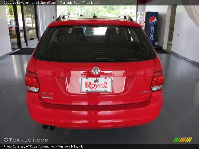 Tornado Red / Titan Black 2011 Volkswagen Jetta S SportWagen