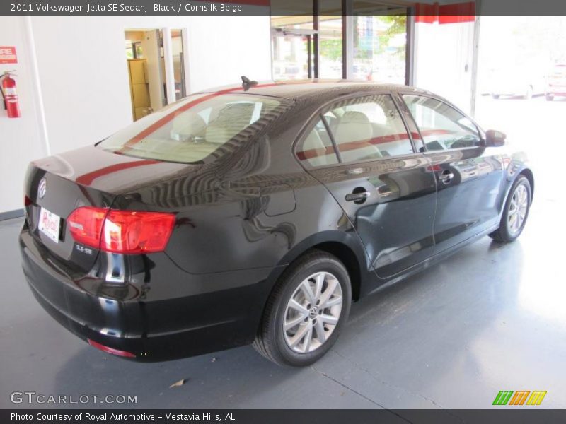 Black / Cornsilk Beige 2011 Volkswagen Jetta SE Sedan