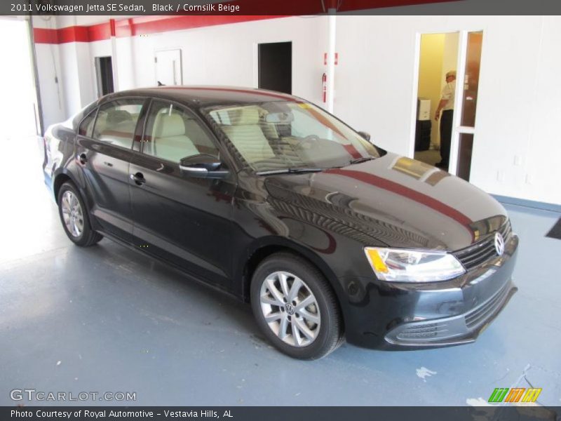 Black / Cornsilk Beige 2011 Volkswagen Jetta SE Sedan