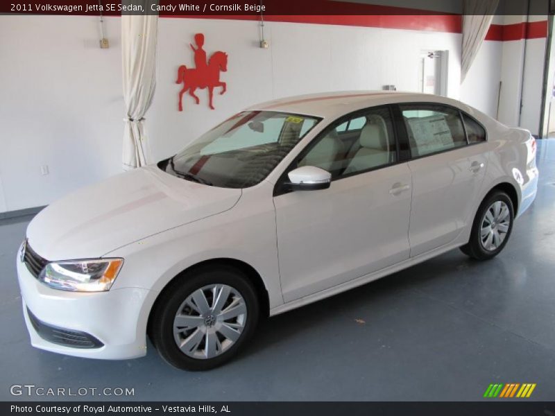 Candy White / Cornsilk Beige 2011 Volkswagen Jetta SE Sedan