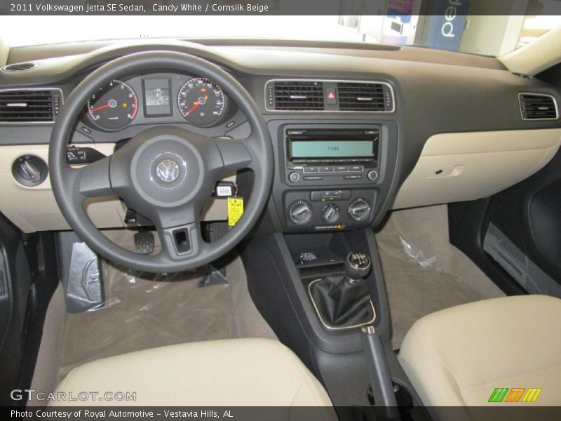 Candy White / Cornsilk Beige 2011 Volkswagen Jetta SE Sedan