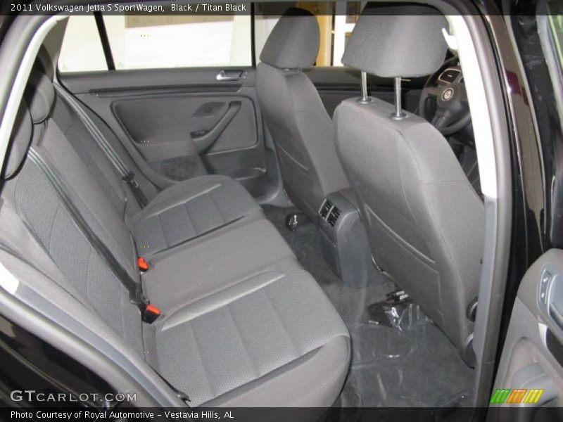 Black / Titan Black 2011 Volkswagen Jetta S SportWagen